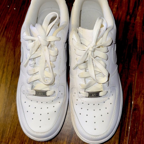 Nike Air Force Ones - Picture 2 of 4